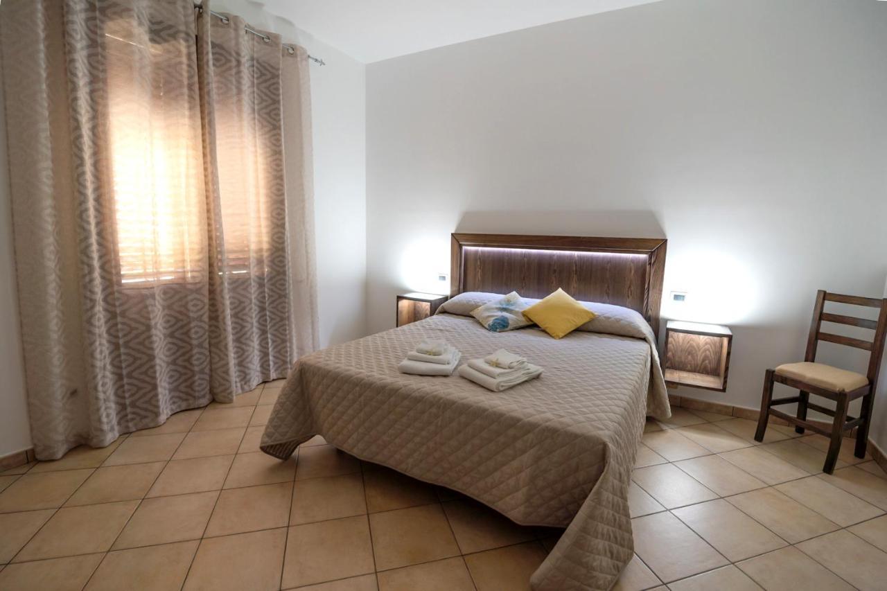 Perla Di Mare Appartamenti Castelluzzo Exterior foto